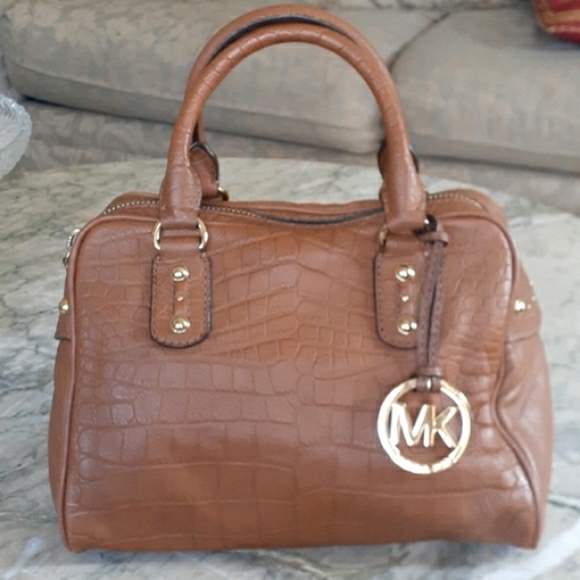 Michael Kors Handbags - Michael Kors bag